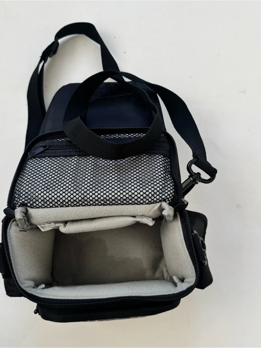 Lowepro Camera Bag Shoulder Strap Black Padded DSLR Gadget Case Compact